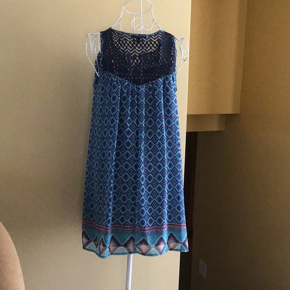 Summer dress - Picture 2 of 3